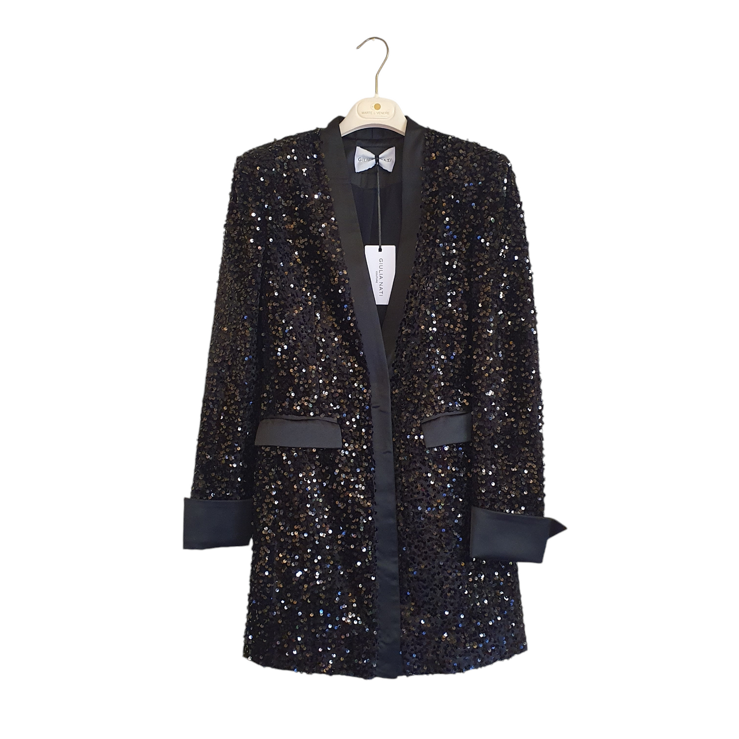 Abito-blazer nero con paiettes di Giulia Nati Couture, un look elegante e scintillante per le donne di Fossano