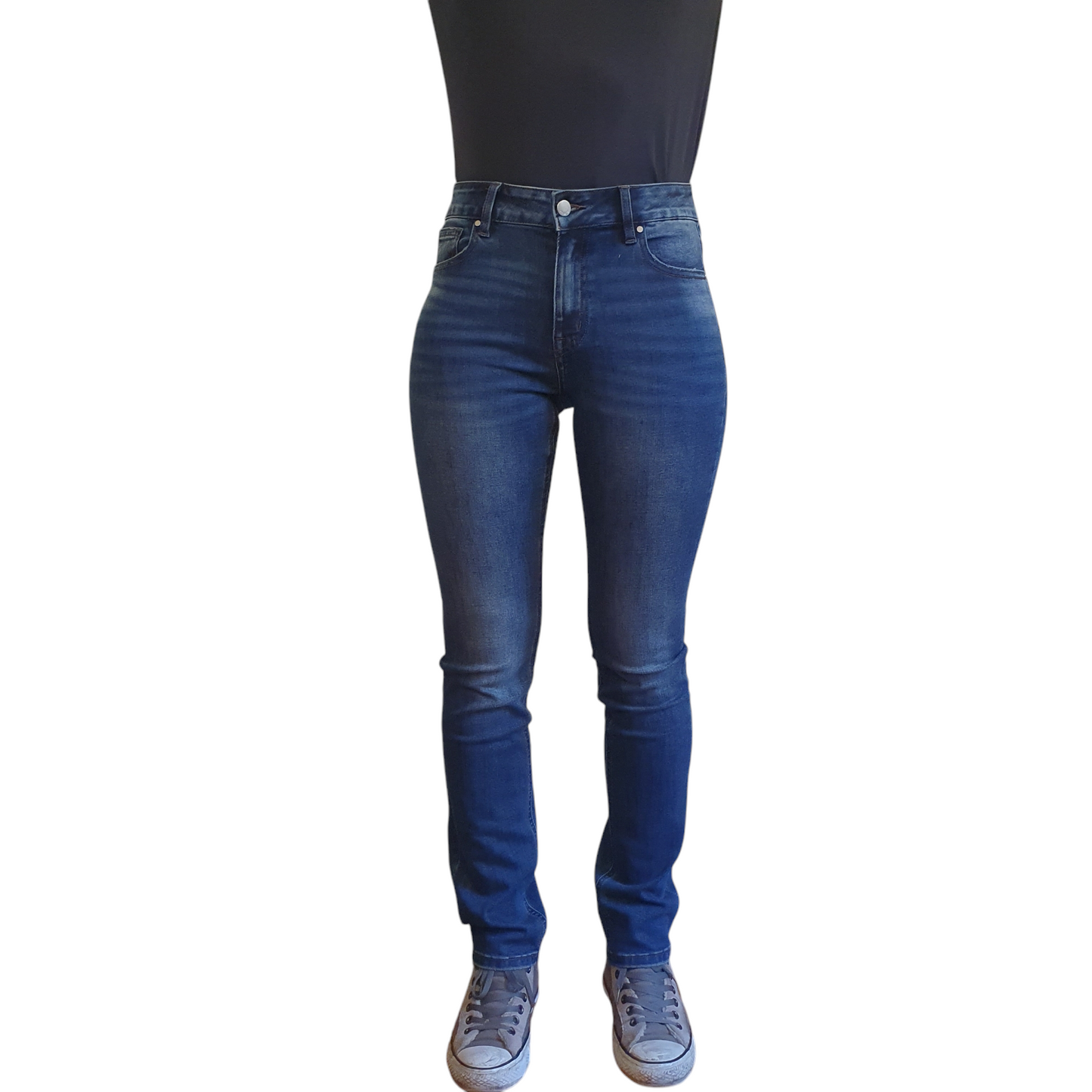 Jeans scuri a gamba dritta della Met, un must-have per il guardaroba femminile a Fossano