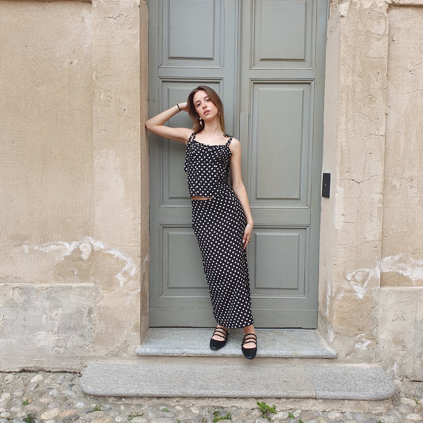 Top a pois con scollo a cuore
