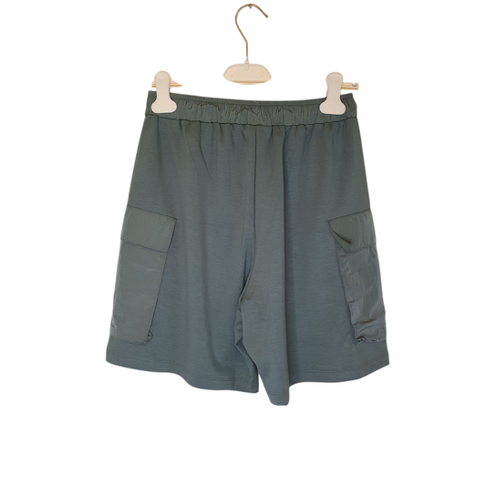 Shorts con tasche hinnominate