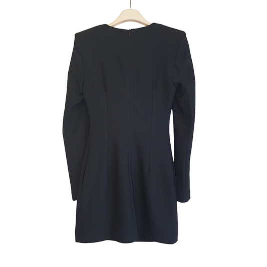 Tubino nero corto con dettagli di bottoni oro, ideale per serate chic a Fossano