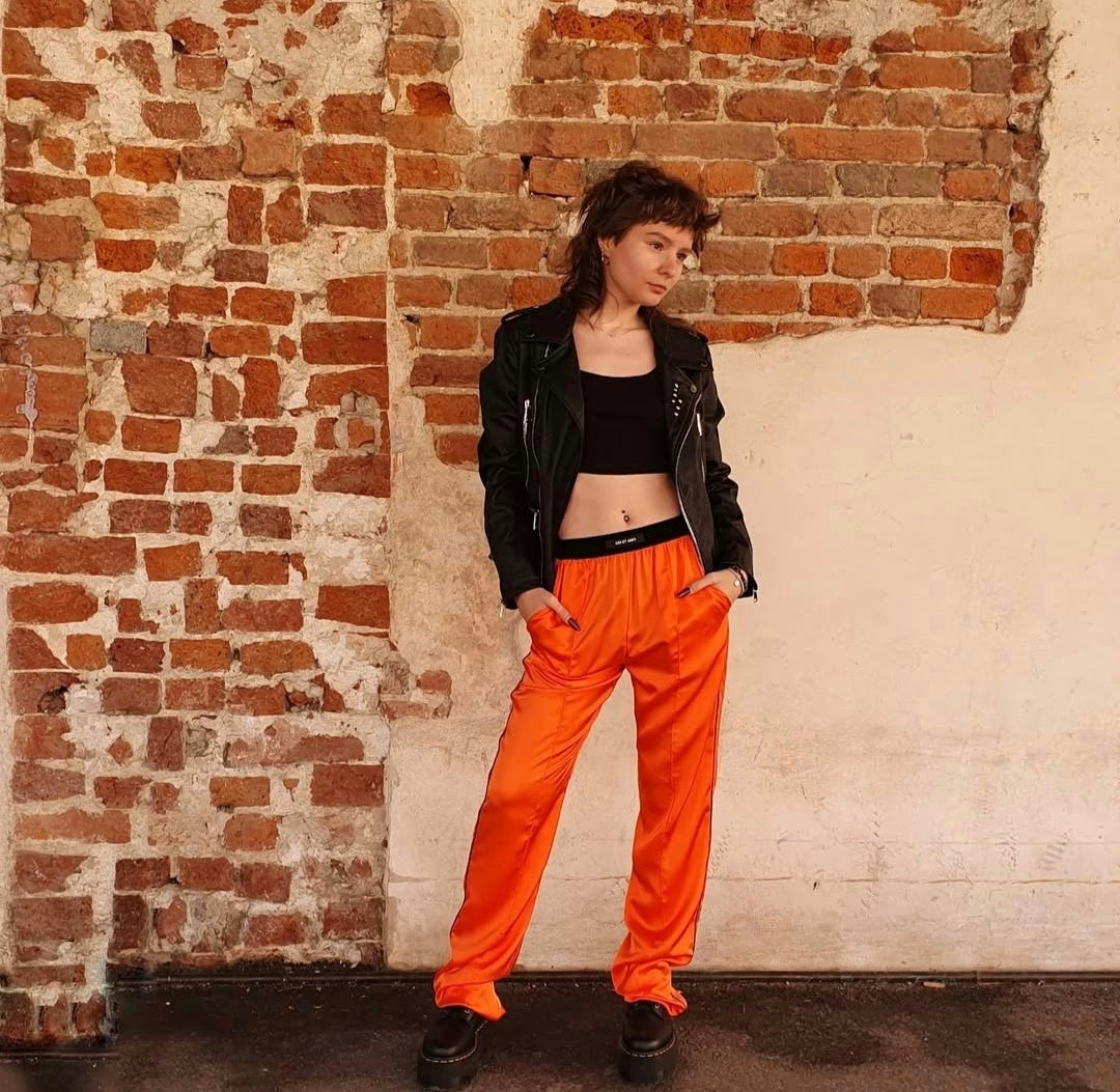 Pantaloni arancio