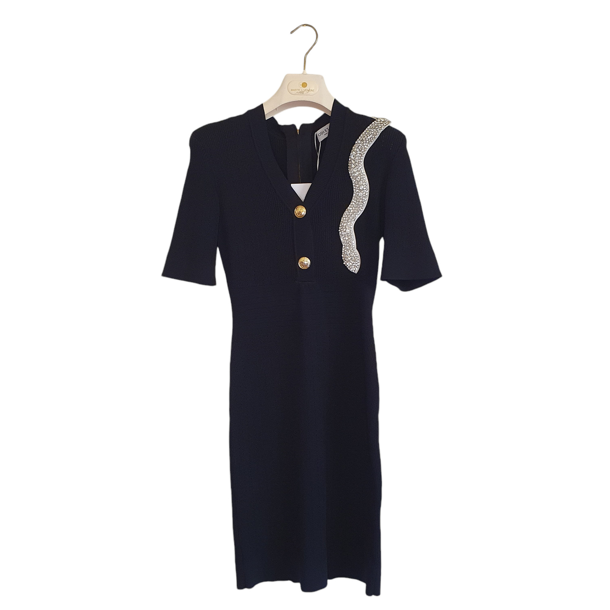 Abito nero da donna con zip e applicazione gioiello, elegante e sofisticato, perfetto per un evento a Fossano
