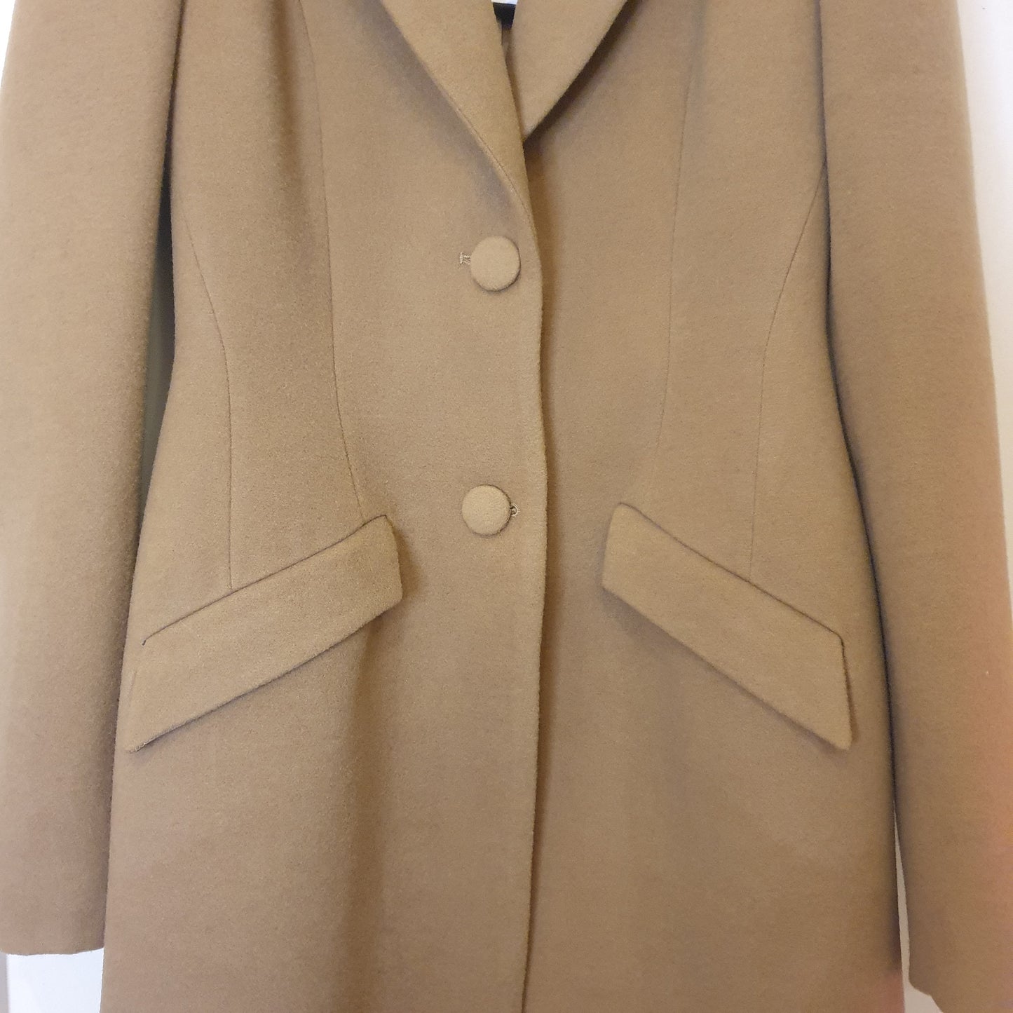 Cappotto sancrato marrone Mar des Margaritas, perfetto per uno stile sofisticato e caldo a Fossano
