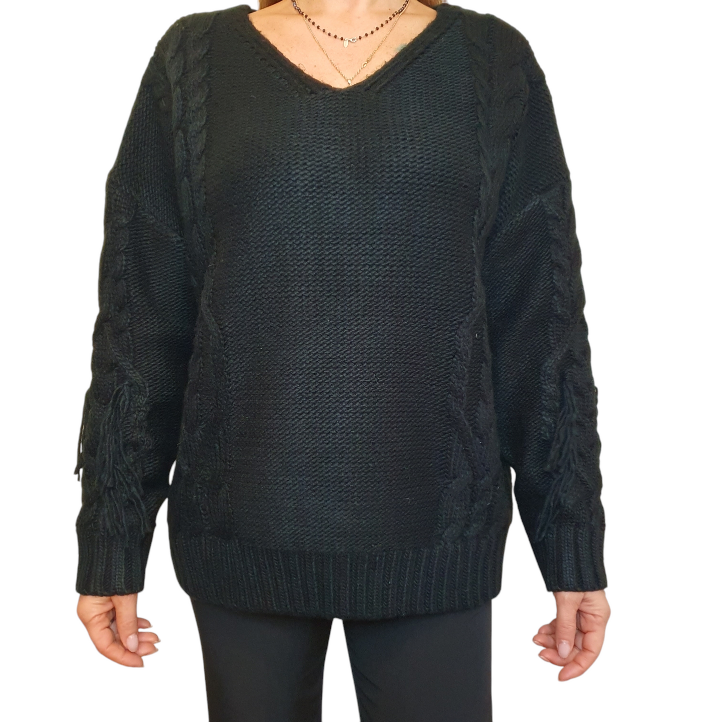 Maglia nera con frange di Trash and Luxury, ideale per un look trendy e raffinato a Fossano