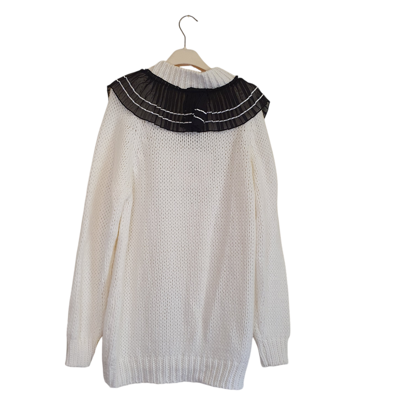 Pullover maxi bianco con scollo a V di Odi et Amo, ideale per un outfit sofisticato e alla moda a Fossano