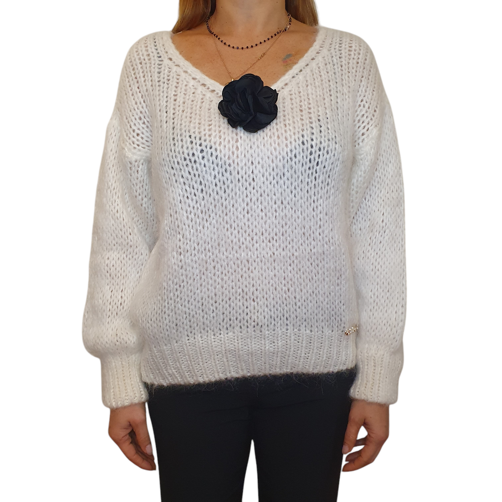 Pullover in bianco con rosa e nero di Odi et Amo, per un outfit elegante e alla moda a Fossano