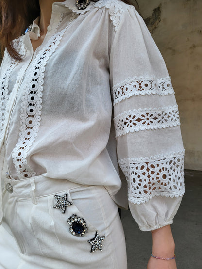 Camicia con ricamo bianca