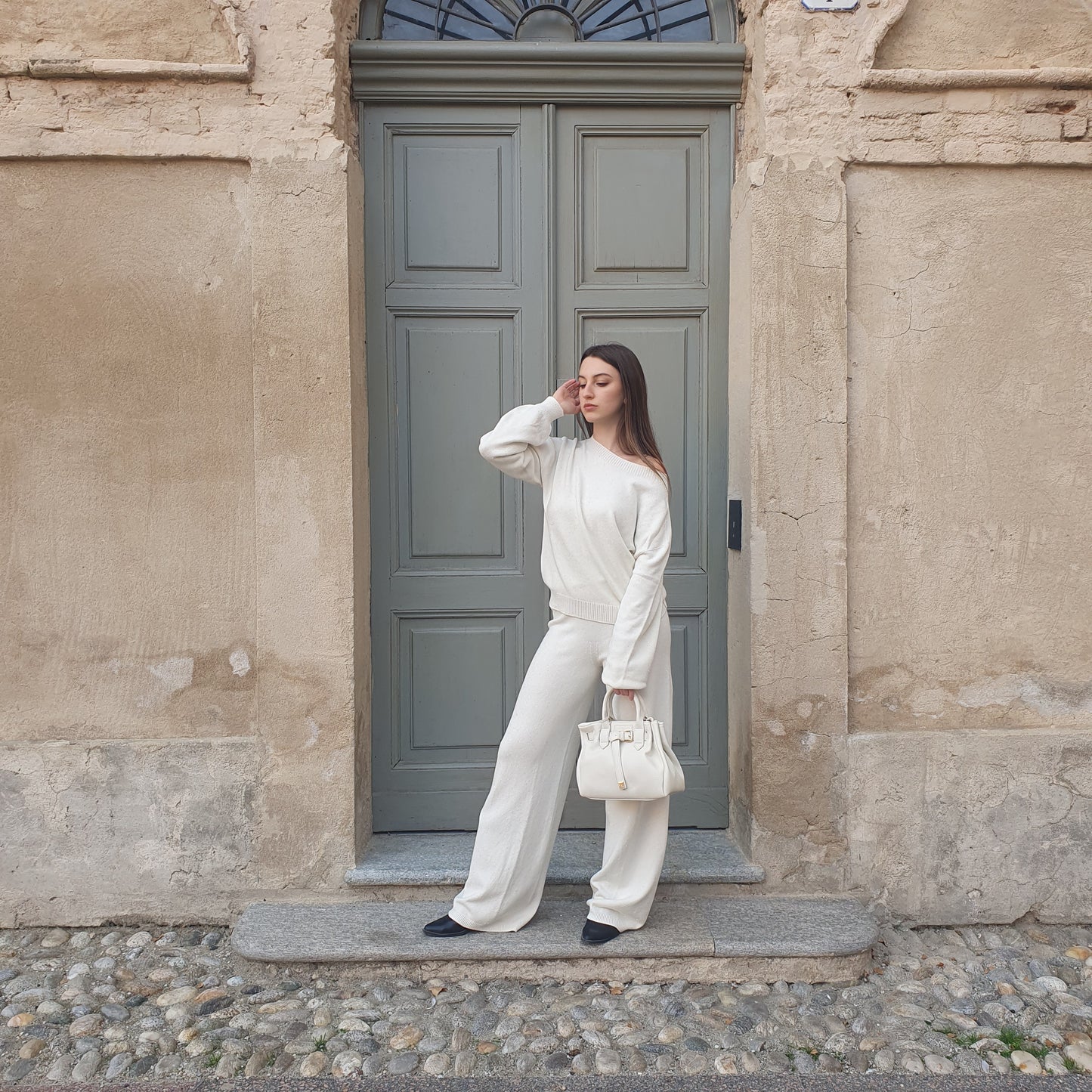 Pantalone in maglia dritto con paiettes