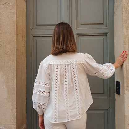 Camicia con ricamo bianca