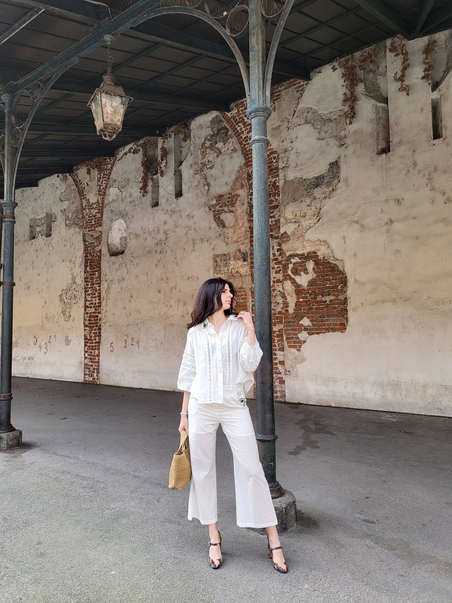 Camicia con ricamo bianca