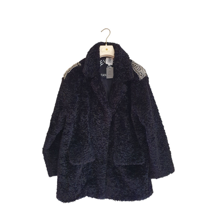 Ecopelliccia nera con patch