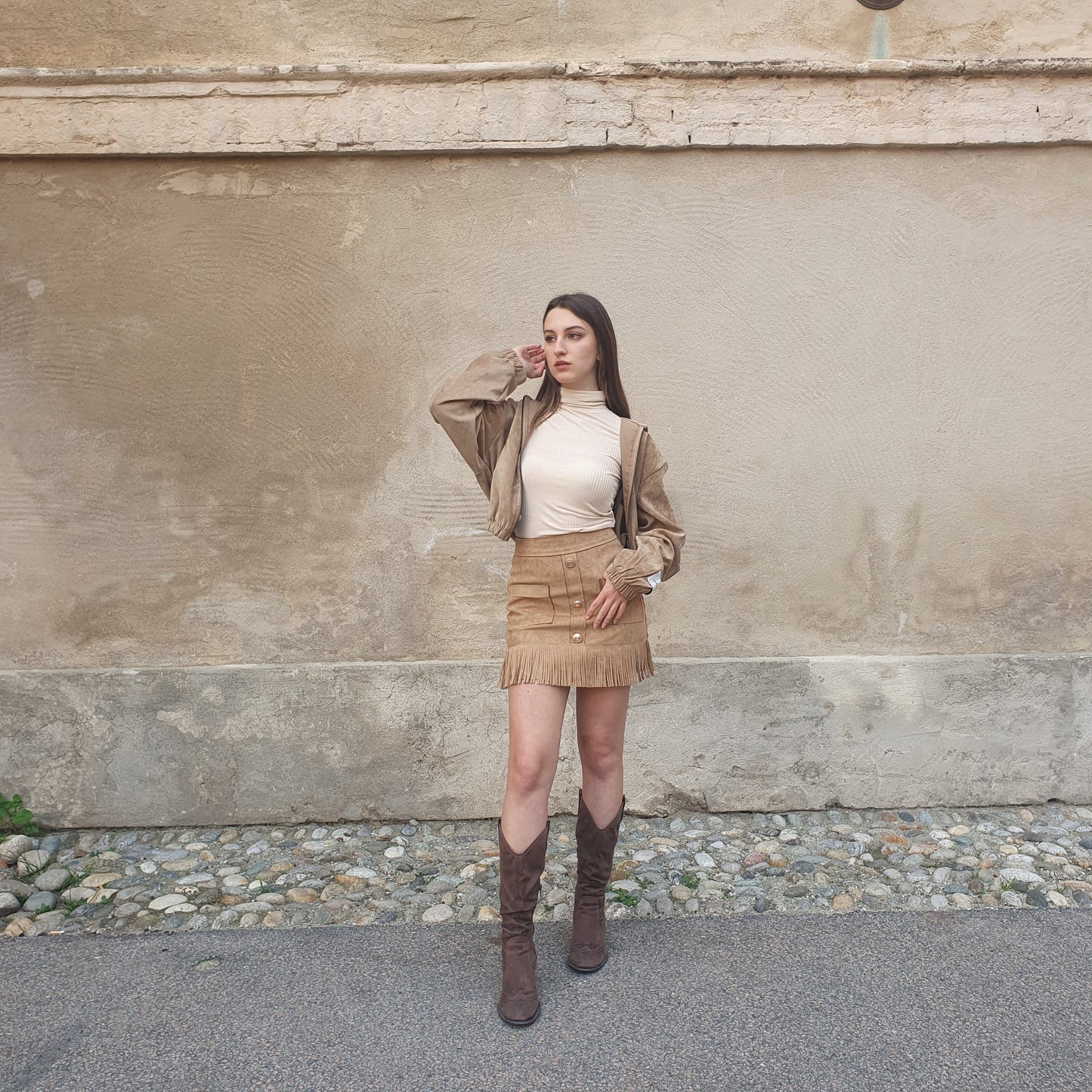 Giubbino con zip e cappuccio