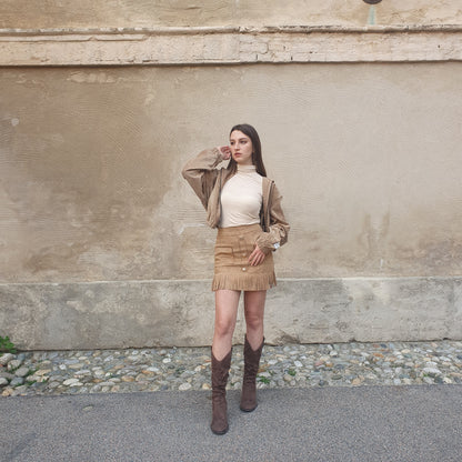 Giubbino con zip e cappuccio