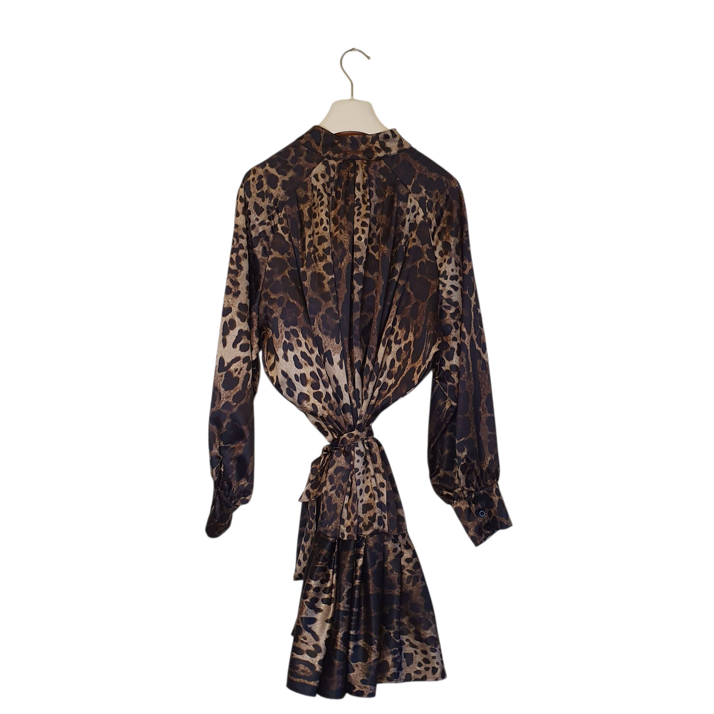 Abito maculato odi et amo