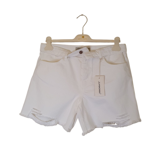Shorts bianchi con strappi
