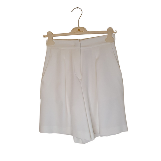 Bermuda bianche hinnominate