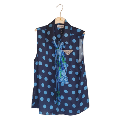 Blusa a pois con fiocco blu