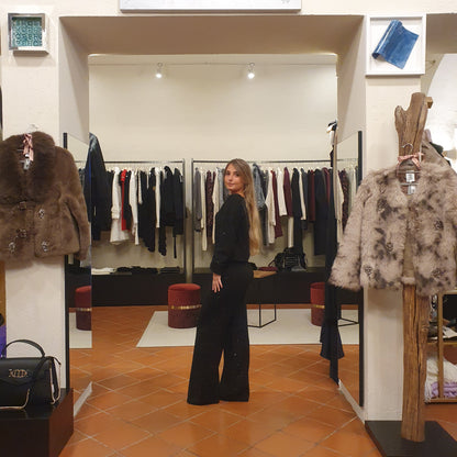 Pantalone in maglia dritto con paiettes