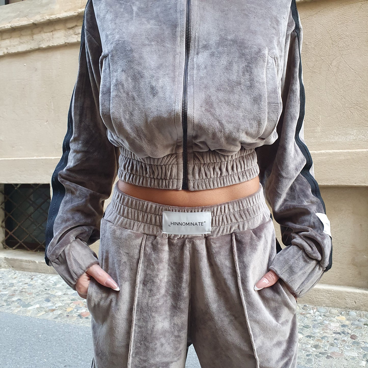 Felpa con zip in ciniglia