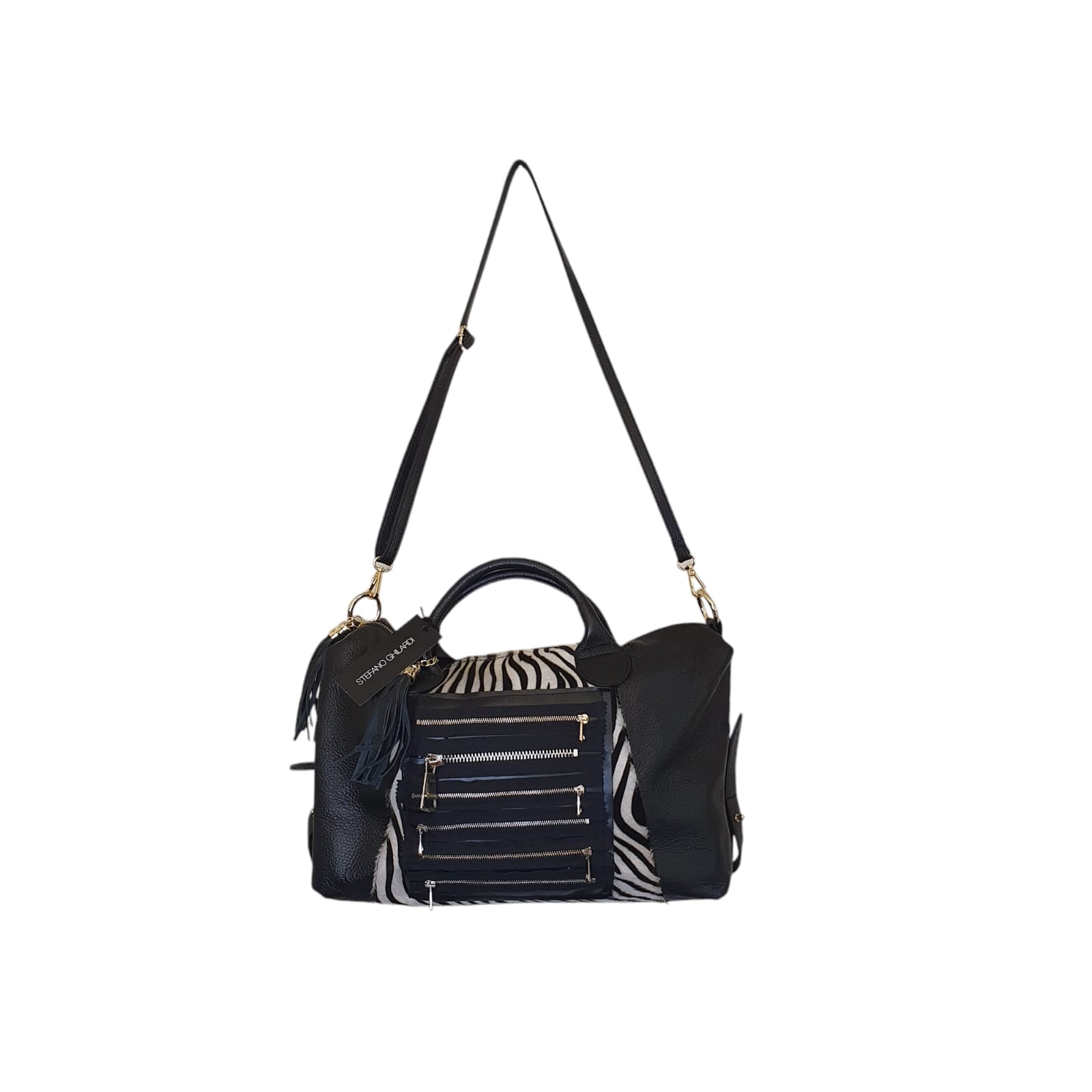 Shopper nera con cerniere borsa versatile e alla moda perfetta per outfit moderni acquistabile nel negozio di Fossano.